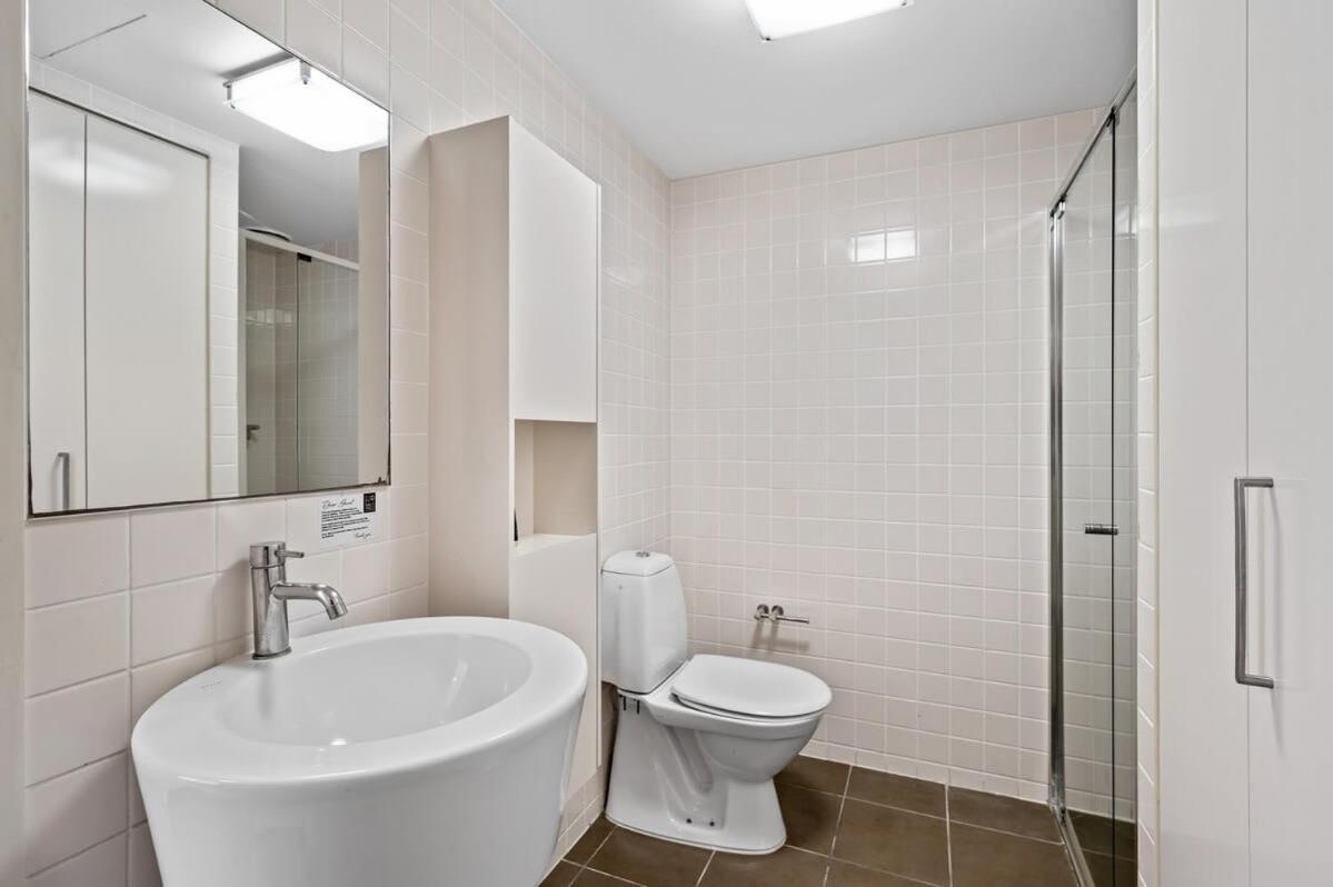 Living - River-view 2 Bedroom Apartment *